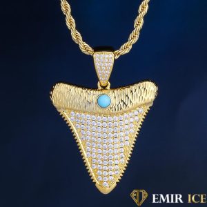COLLIER PENDENTIF DENT DE REQUIN PLAQUE OR