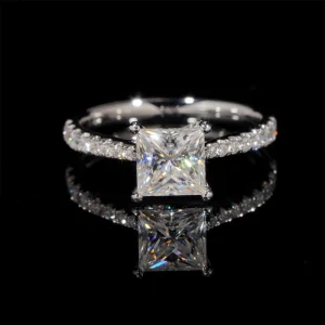 Bague de fiançailles princesse pavé diamant naturel 1 CT