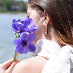 Boucles d&rsquo;oreilles bois et tissage – GATSBY – 4  coloris [option CLIP]