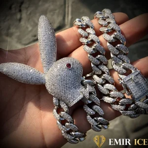 COLLIER PENDENTIF LAPIN PLAYBOY
