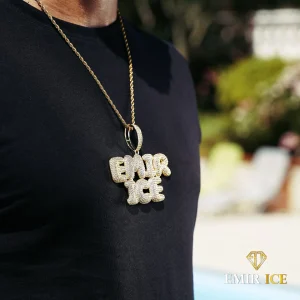 COLLIER PENDENTIF PERSONNALISÉ PRÉNOM DIAMANT OR JAUNE