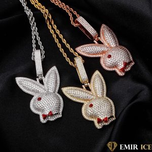 COLLIER PENDENTIF LAPIN PLAYBOY