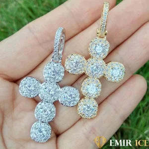 COLLIER PENDENTIF CRUCIFIX V1 : Symbole religieux